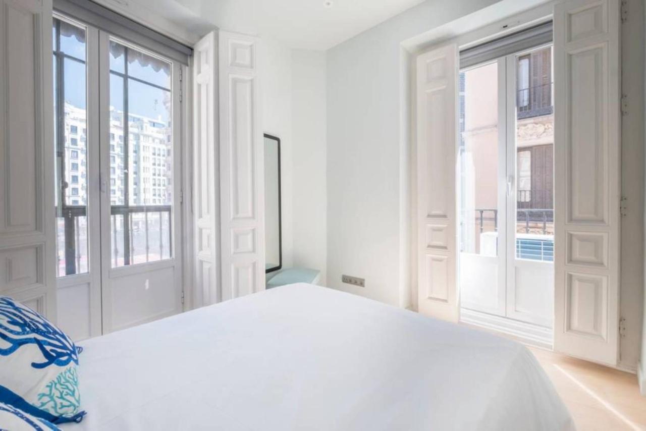 Апартаменты Apartamento Callao Мадрид Экстерьер фото