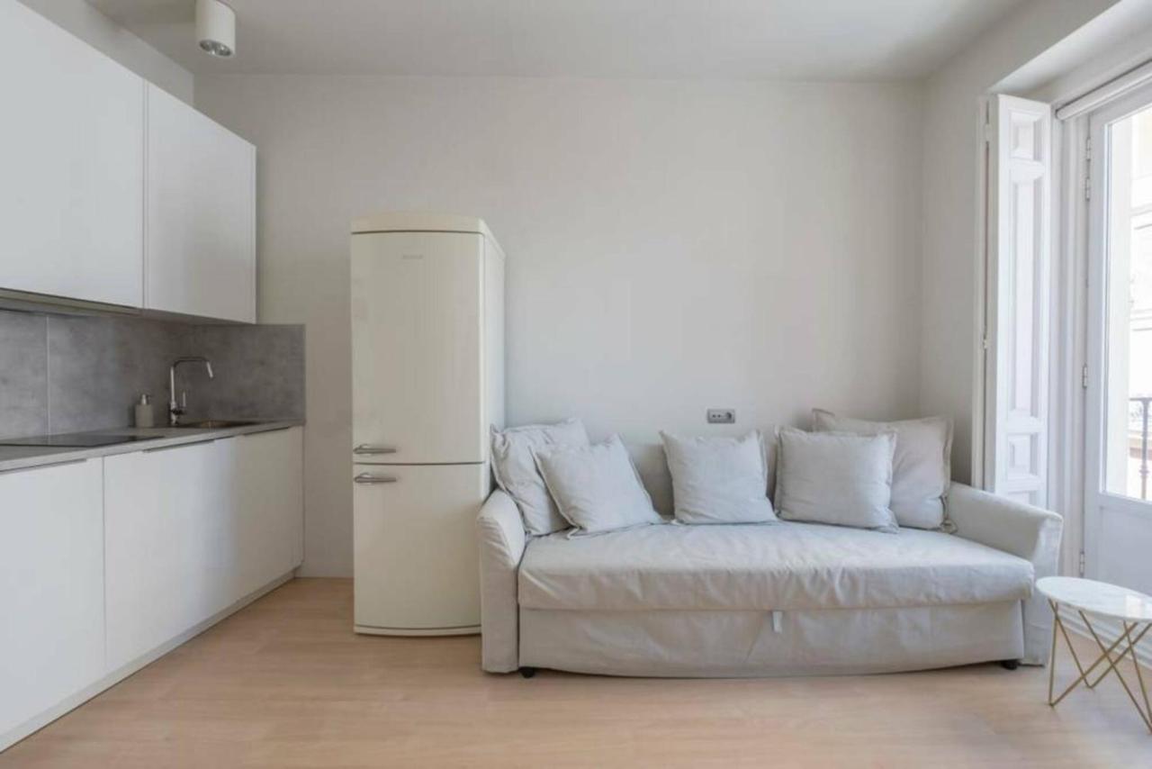 Апартаменты Apartamento Callao Мадрид Экстерьер фото